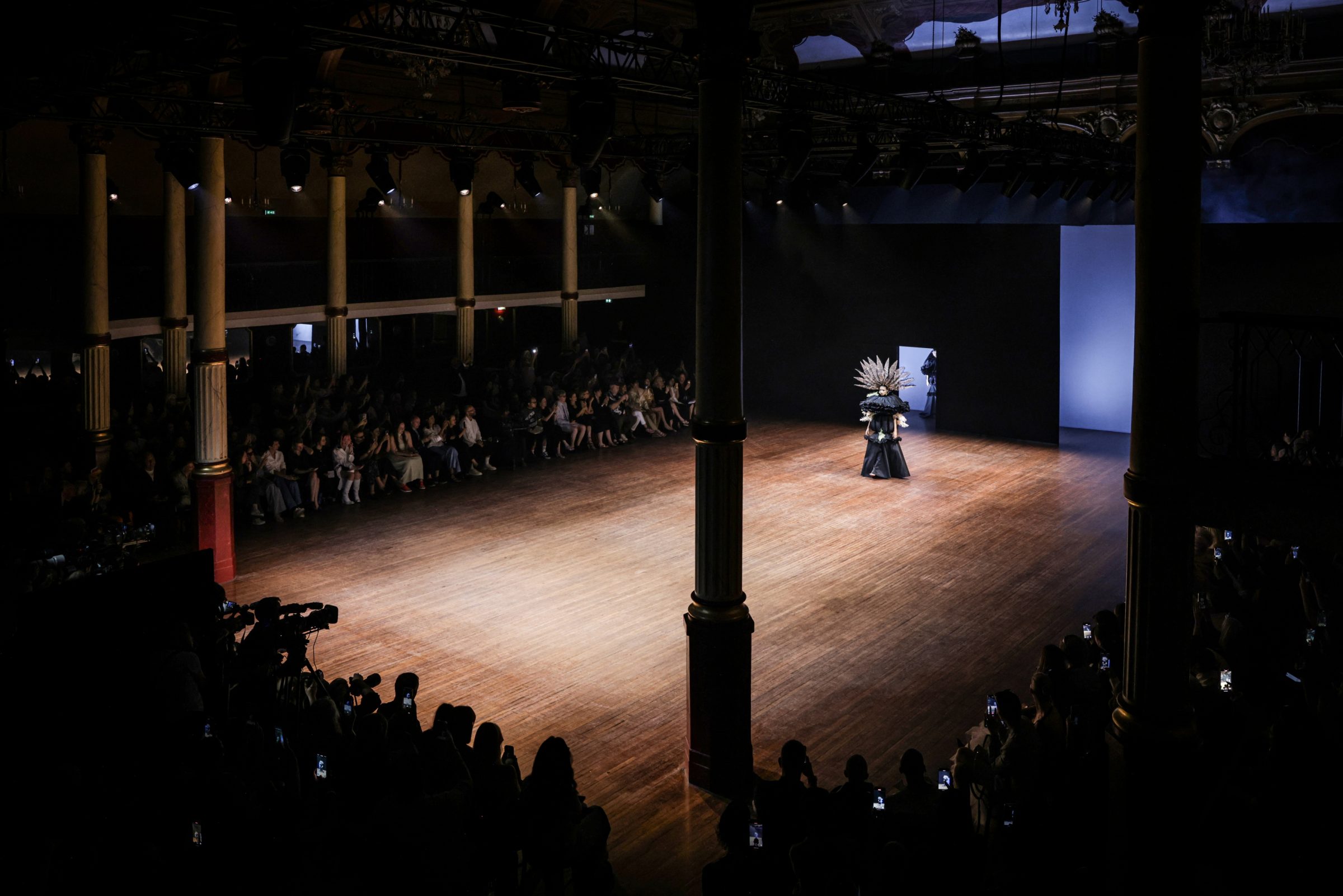 OBO_VIKTOR&ROLF_HC FW 25_SALLE WAGRAM_JULY 25_MATHIEU BAUMER49