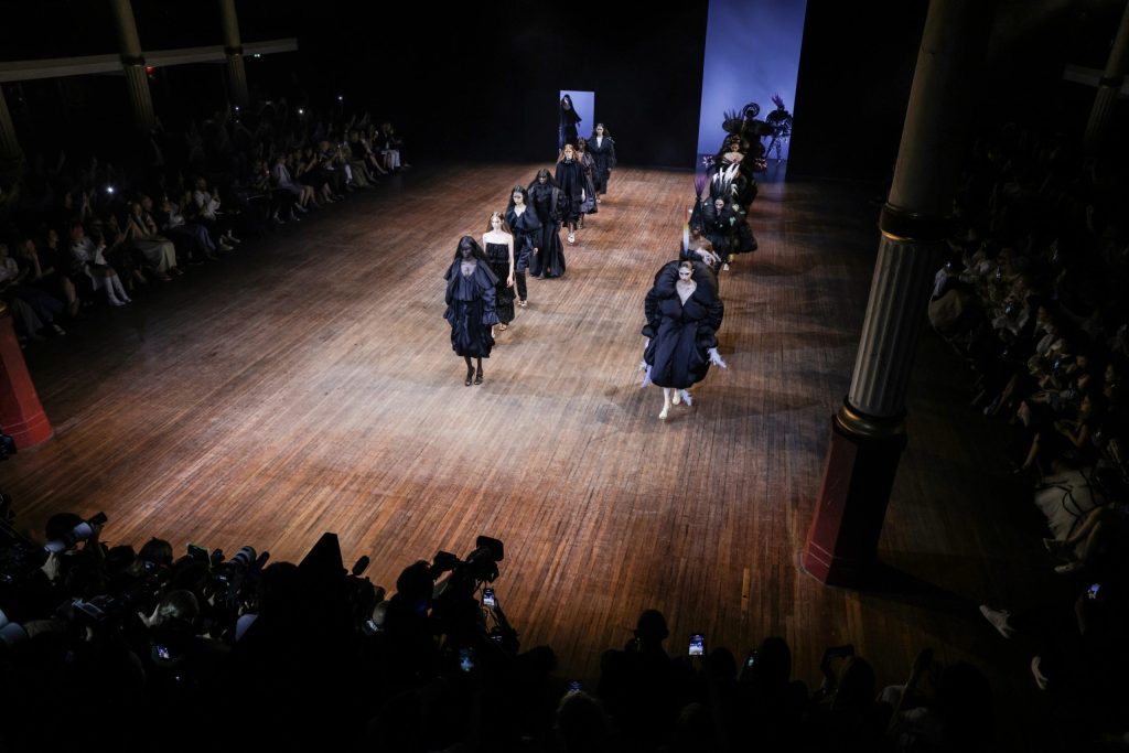OBO_VIKTOR&ROLF_HC FW 25_SALLE WAGRAM_JULY 25_MATHIEU BAUMER58