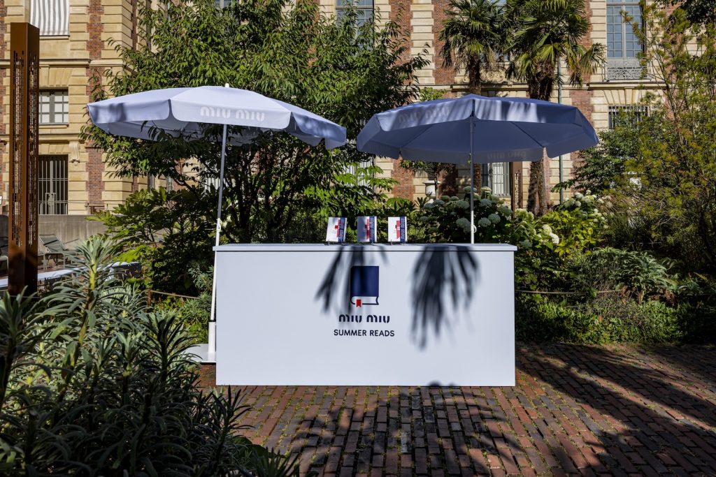 STEPHANE DEROUSSENT MIU-MIU SUMMER READS PARIS 2025 HD-8787