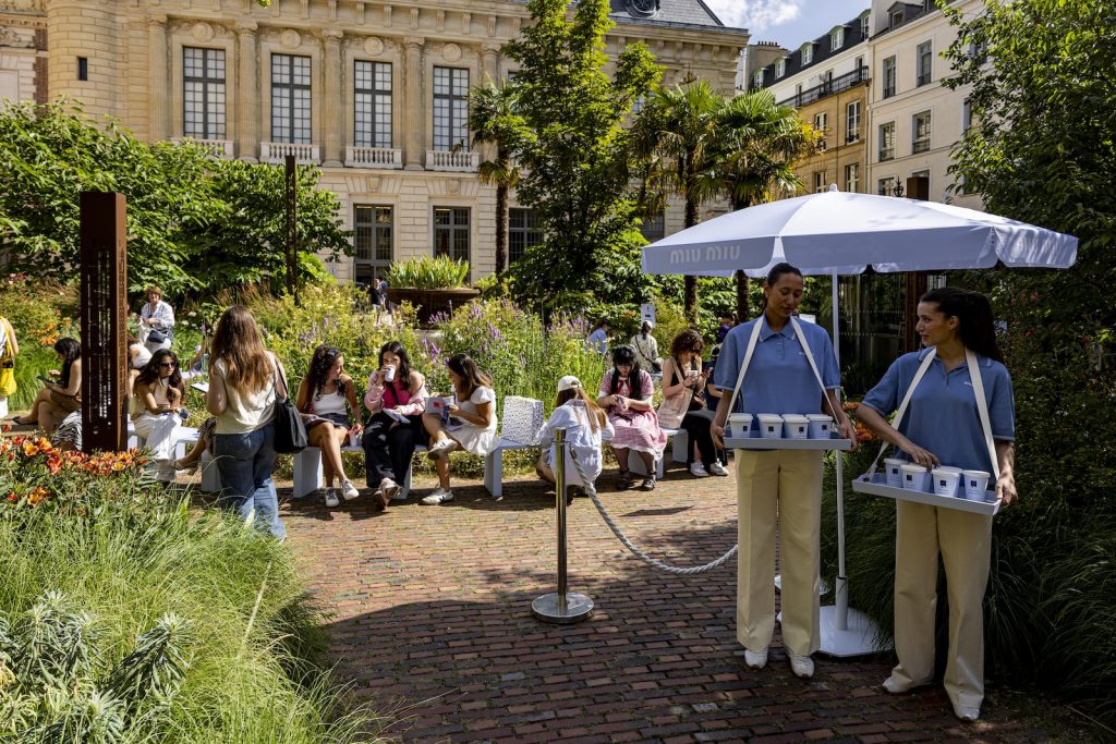 STEPHANE DEROUSSENT MIU-MIU SUMMER READS PARIS 2025 HD-8943