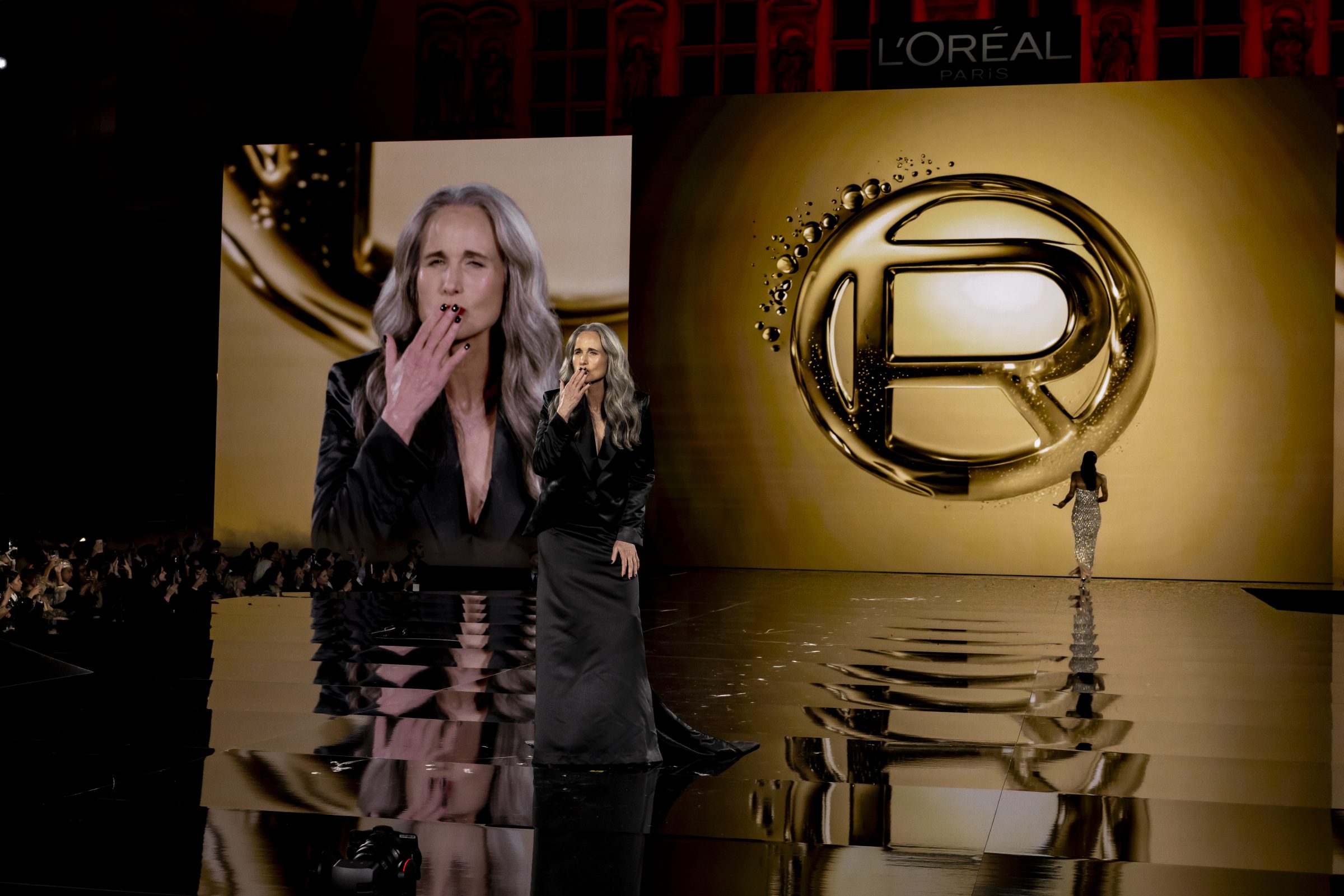 OBO_L'ORÉAL_LE DEFILE_HOTEL DE VILLE_STEPHANE DEROUSSENT_HD76