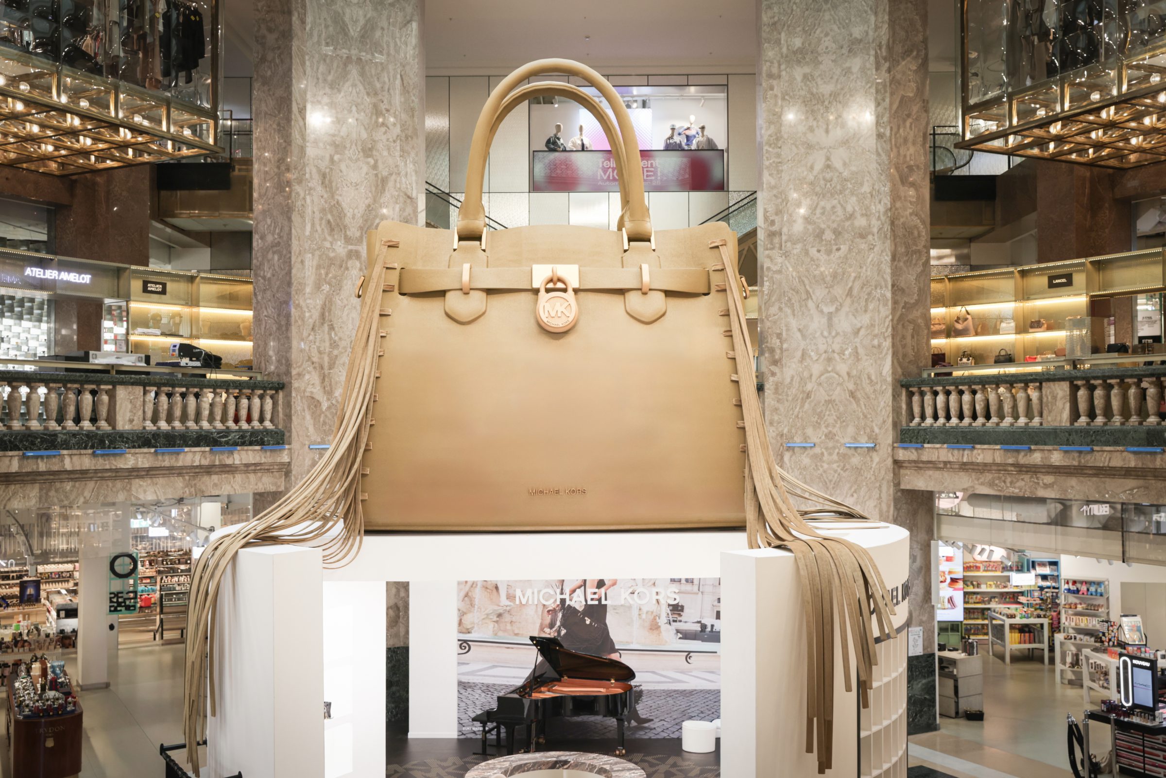 OBO_MICHAEL KORS_POPUP GL LAFAYETTE CHAMPS ELYSEES_SEPT 25_4