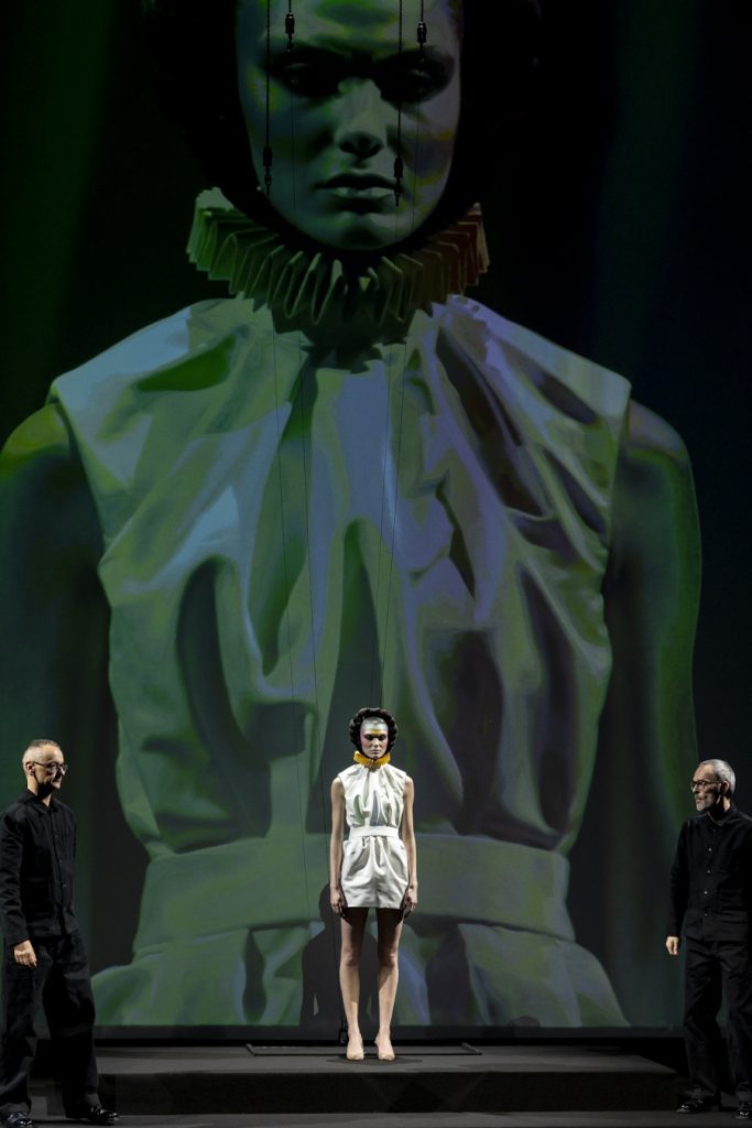 STEPHANE DEROUSSENT VIKTOR&amp;ROLF H.C.pé26 INSTA-7214