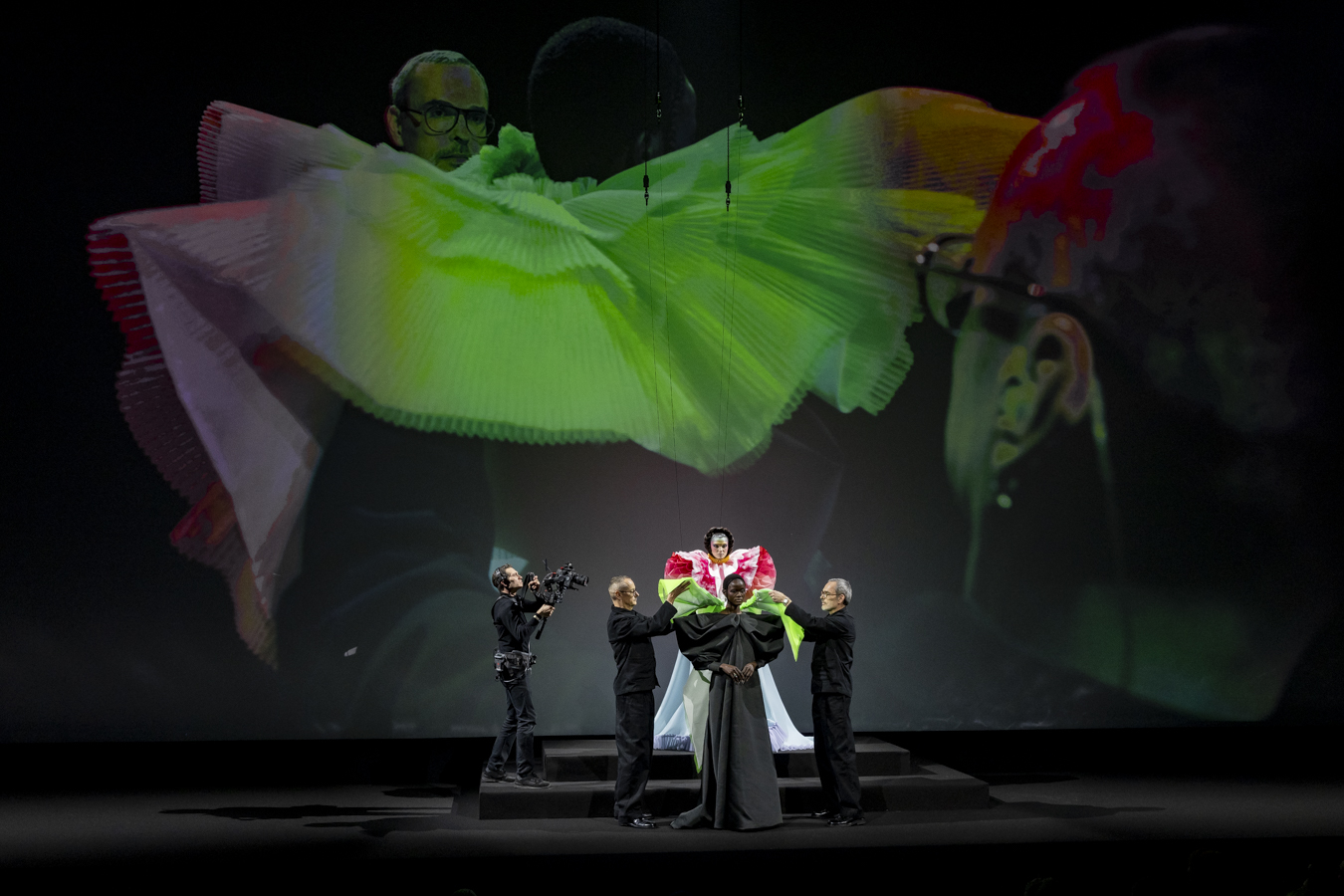STEPHANE DEROUSSENT VIKTOR&ROLF H.C.pé26 INSTA-7349