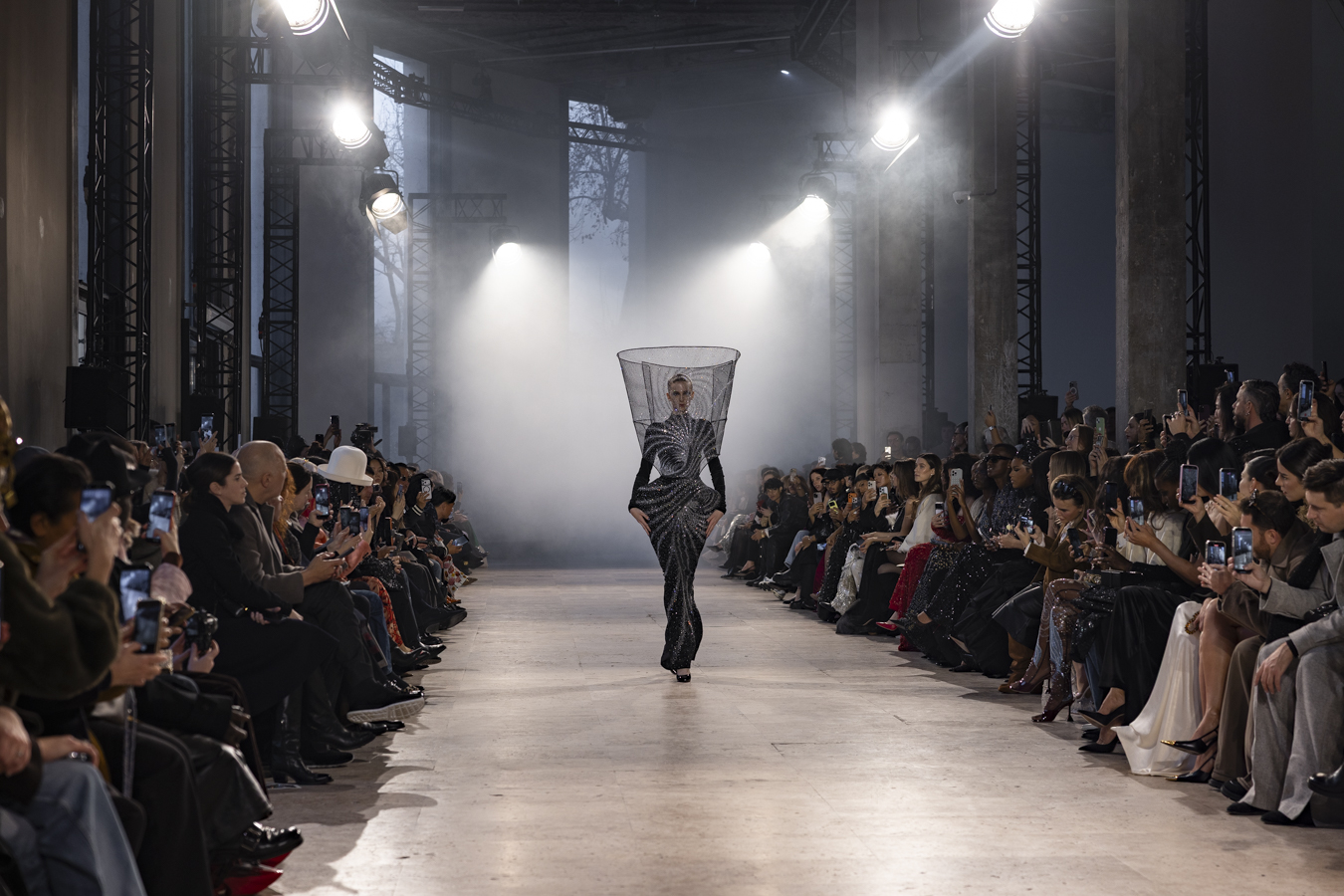STEPHANE DEROUSSENTRAHUL MISHRA H.C.pé26 insta-2144
