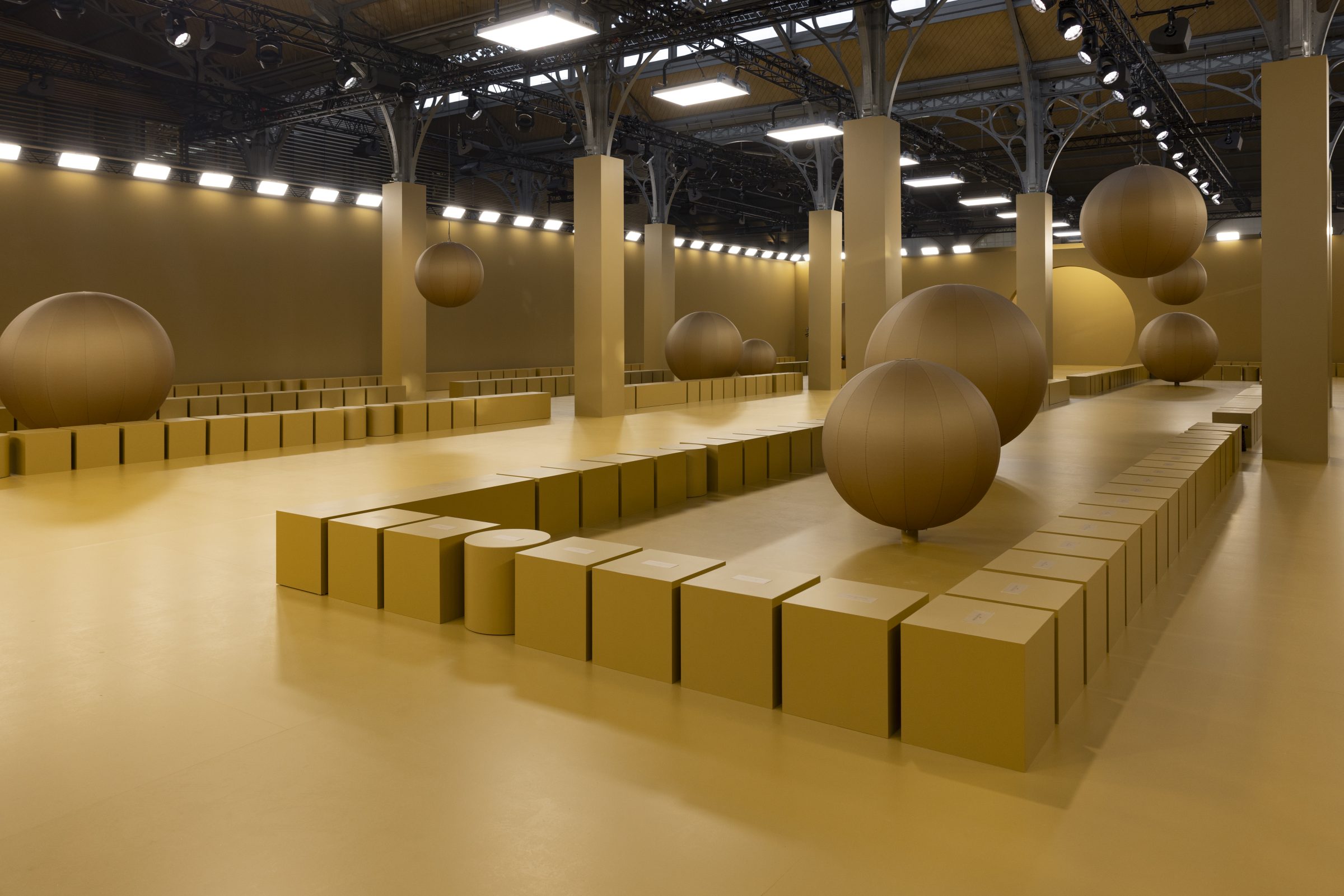OBO_ZIMMERMANN_FW26_CARREAU DU TEMPLE_STEPHANE DEROUSSENT_HD111