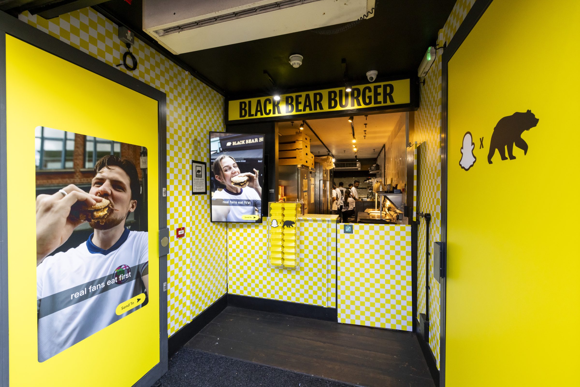 OBO_SNAPCHATxBLACKBEARBURGER_LONDON_JUNE 26_NIC SERPELL RAND_16