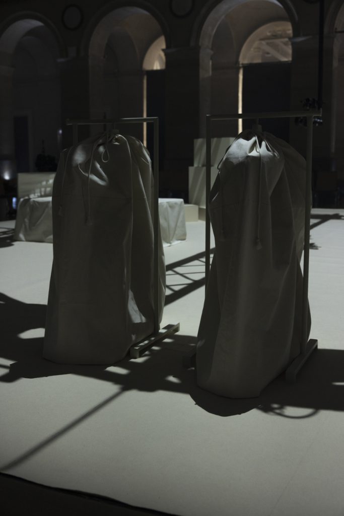OBO_VIKTOR&amp;ROLF_HC FW26:27_PALAIS BRONGNIART_JULY 26_STEPHANE DEROUSSENT_INSTA_35