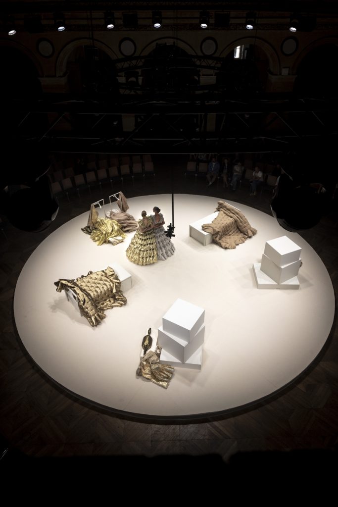 OBO_VIKTOR&amp;ROLF_HC FW26:27_PALAIS BRONGNIART_JULY 26_STEPHANE DEROUSSENT_INSTA_42